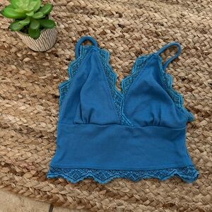 SHEIN Blue Lace Trim Crop Top